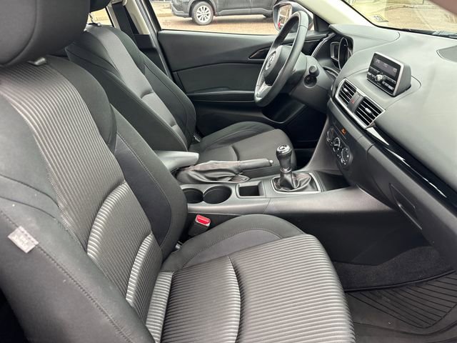 Used 2014 MAZDA MAZDA3 i Touring image 23