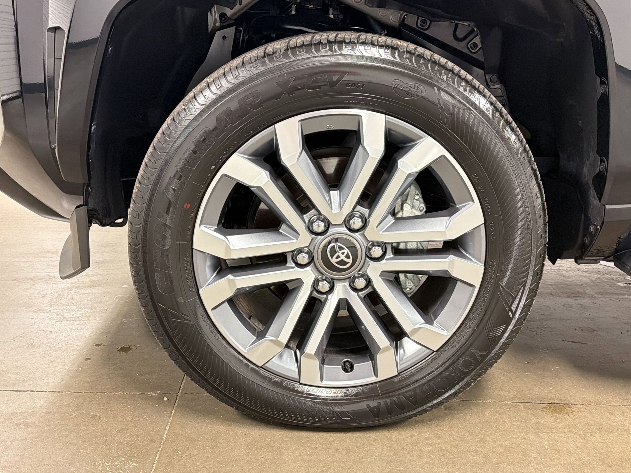 Used 2025 Toyota 4Runner Limited image 11
