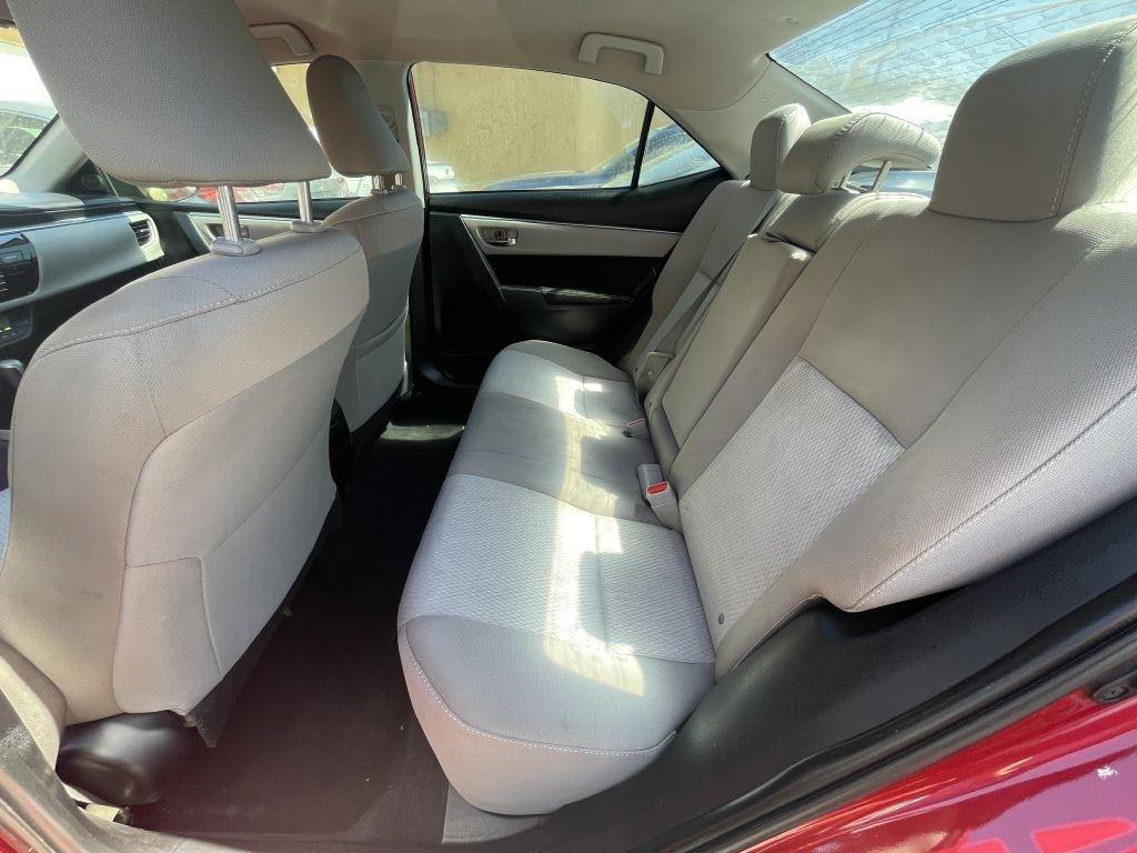 Used 2016 Toyota Corolla LE image 4