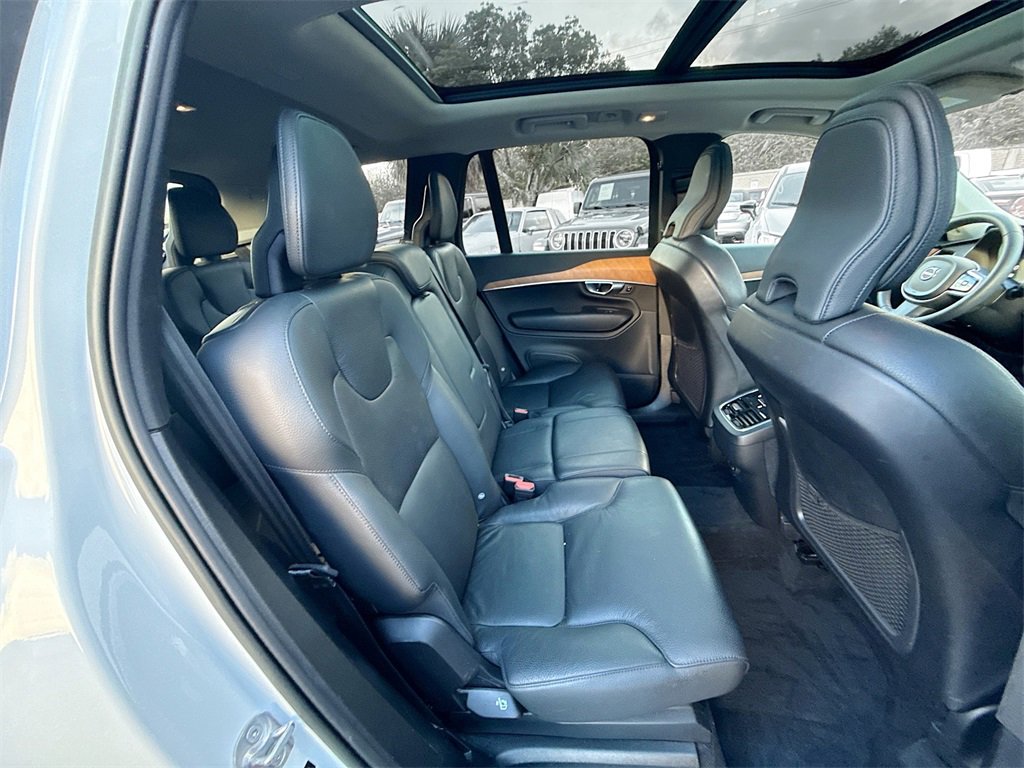 Used 2023 Volvo XC90 B5 Plus w/ Protection Package Premier image 32