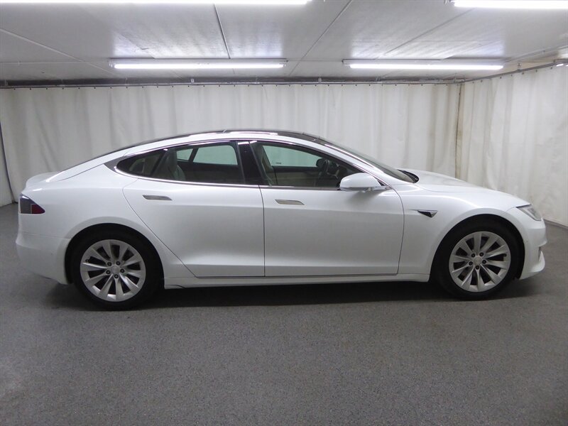 Used 2018 Tesla Model S 100D AWD/4WD image 8