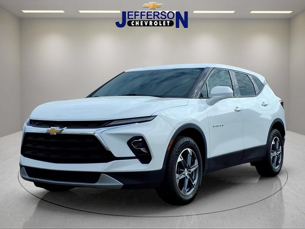 Certified 2025 Chevrolet Blazer LT w/ Driver Confidence Package FWD image 1