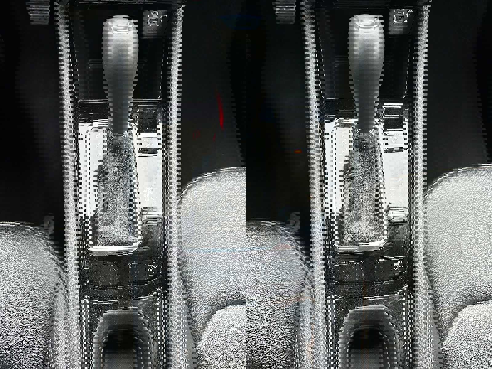 Used 2024 Jeep Compass Limited image 35