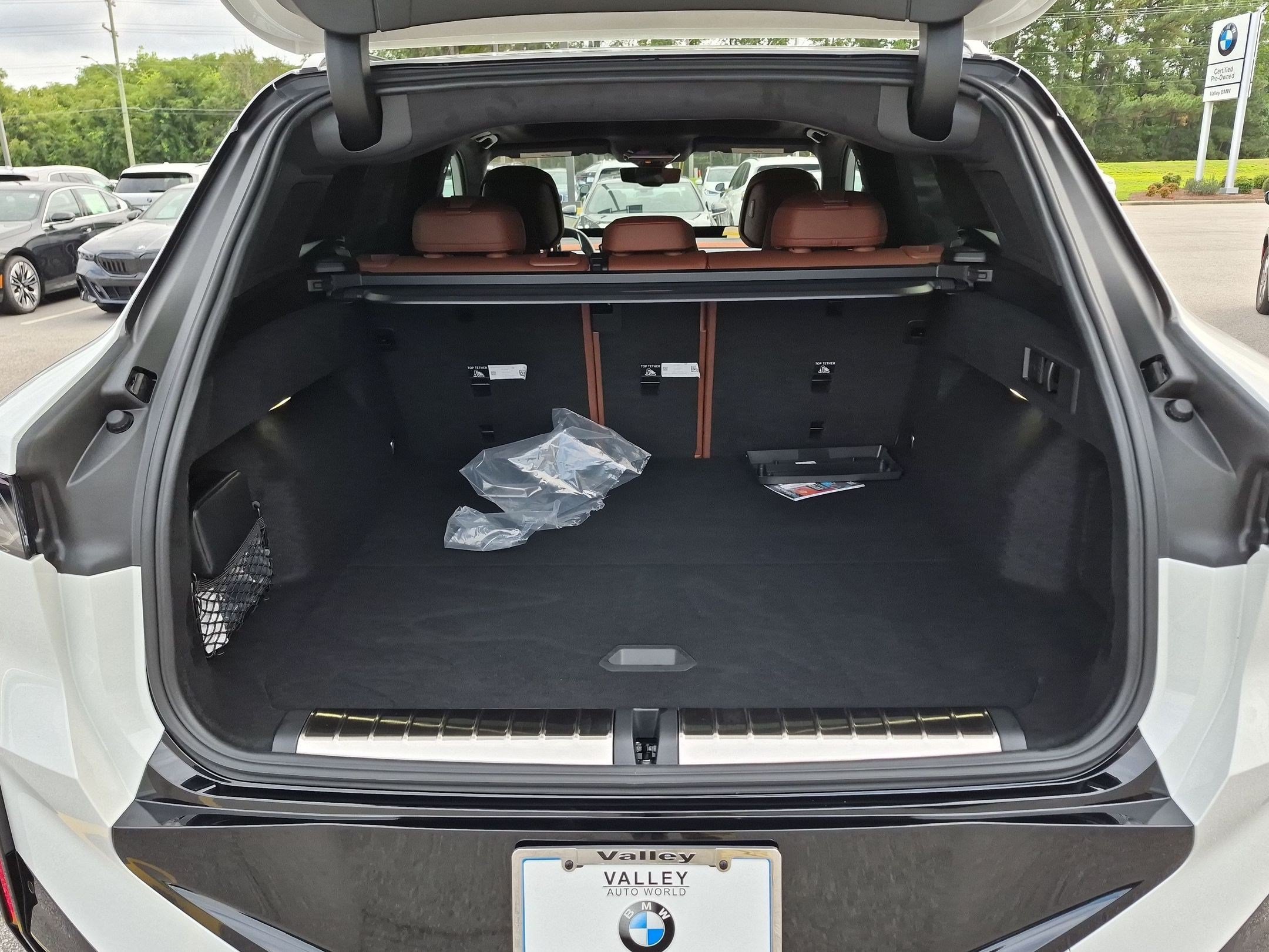New 2027 BMW X5 xDrive50e w/ M Sport Package AWD/4WD image 31