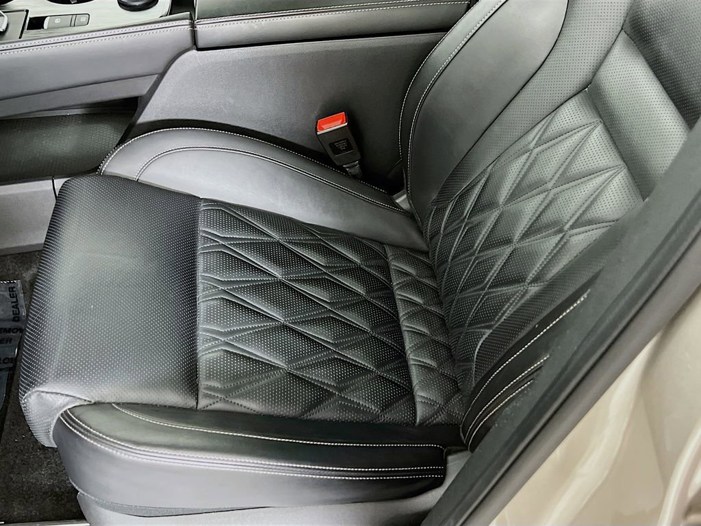 Used 2021 Nissan Rogue Platinum image 19