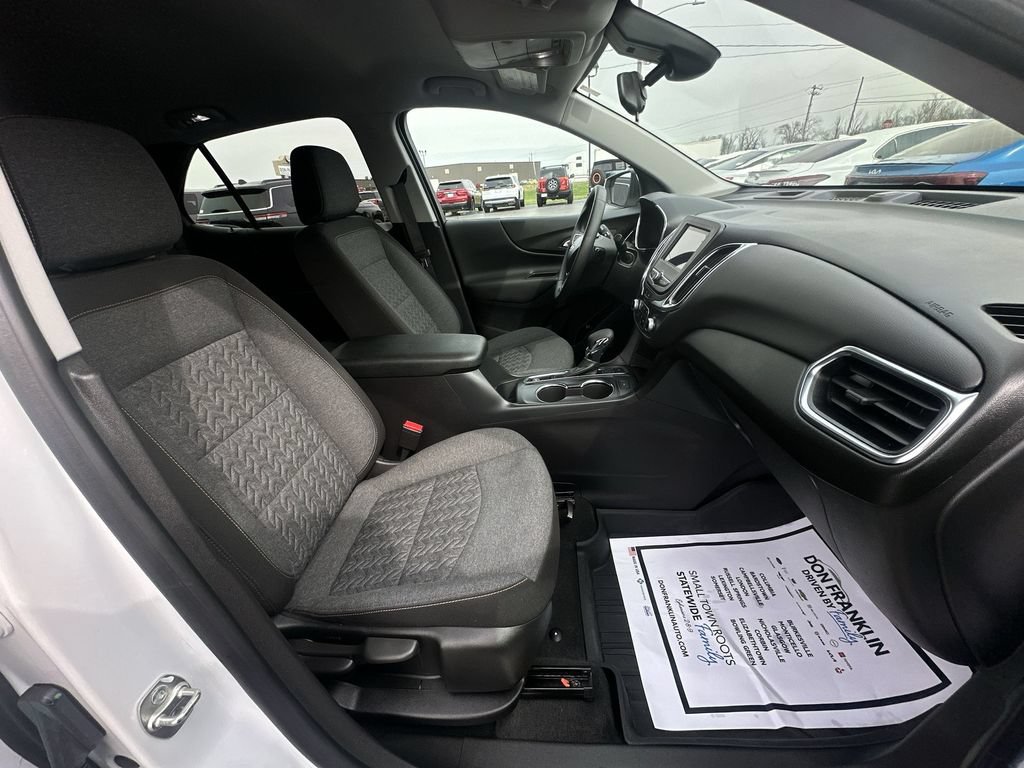 Used 2024 Chevrolet Equinox LT w/ LPO, Floor Liner Package AWD/4WD image 23