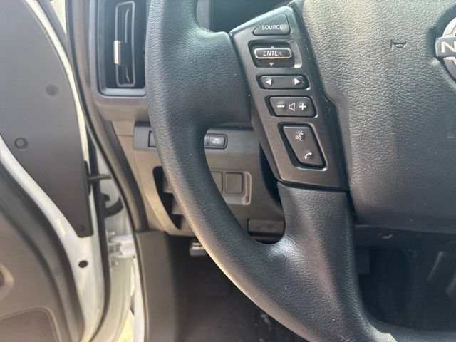 Used 2025 Nissan Frontier S RWD image 21