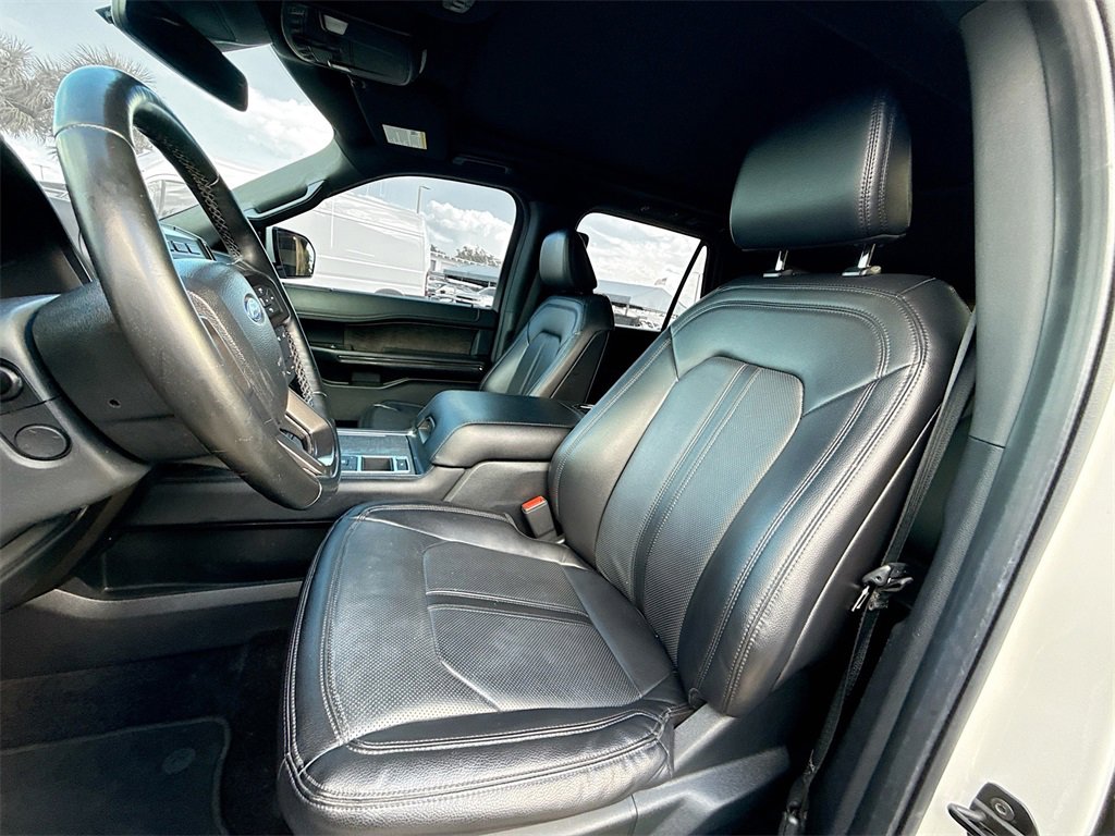 Used 2021 Ford Expedition Limited image 23