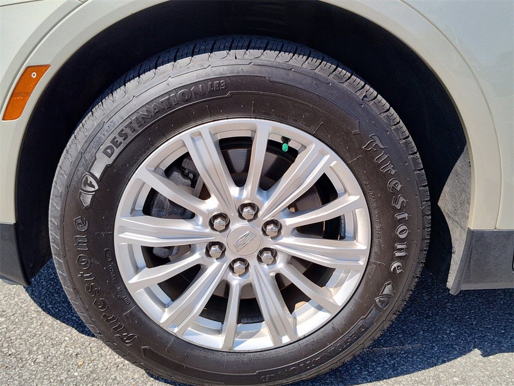 Used 2017 Cadillac XT5 FWD image 13