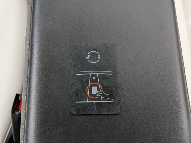 Used 2022 Tesla Model Y Performance image 37