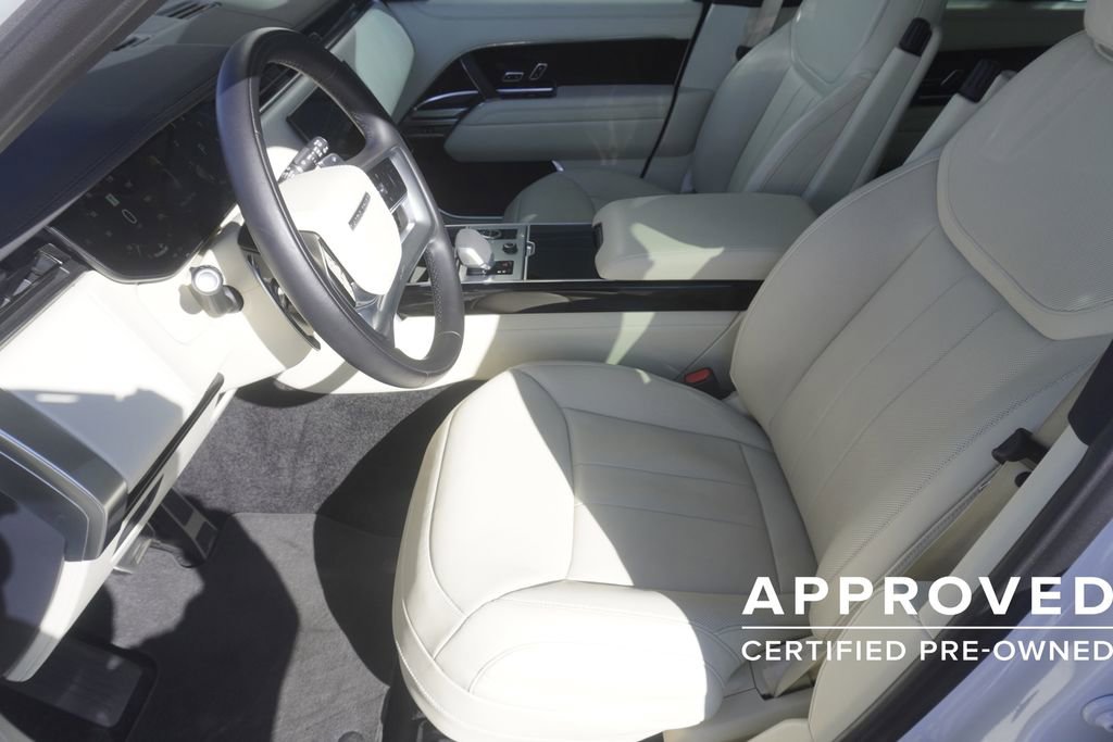 Used 2023 Land Rover Range Rover SE image 19