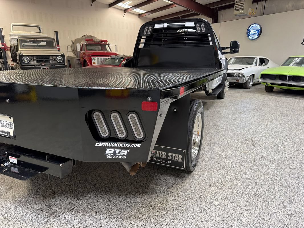 Used 2019 Ford F550 2WD Regular Cab Super Duty image 16