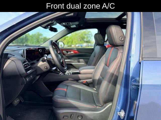 Certified 2024 Chevrolet Traverse RS FWD image 8