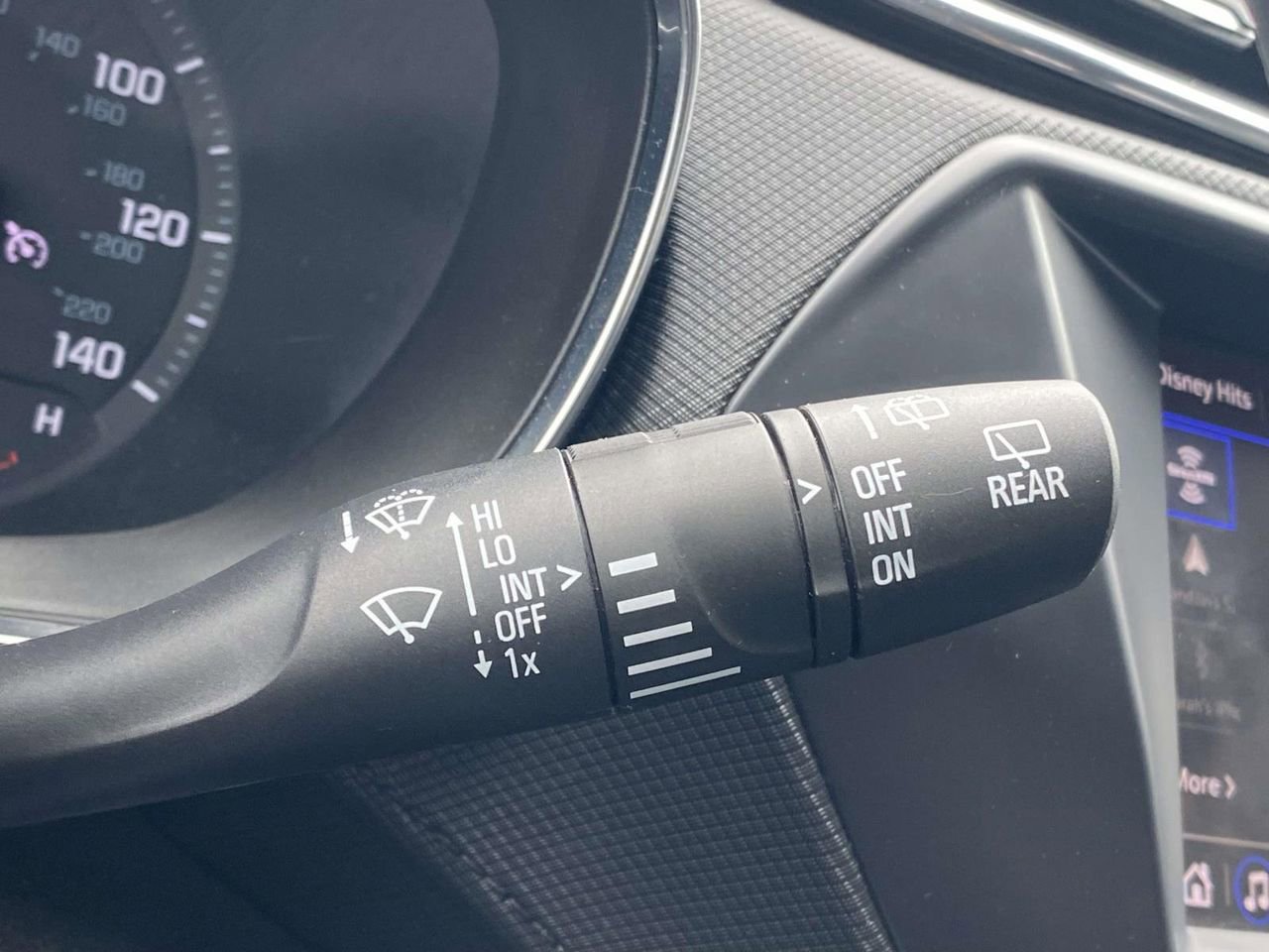 Used 2023 Chevrolet TrailBlazer LT image 21