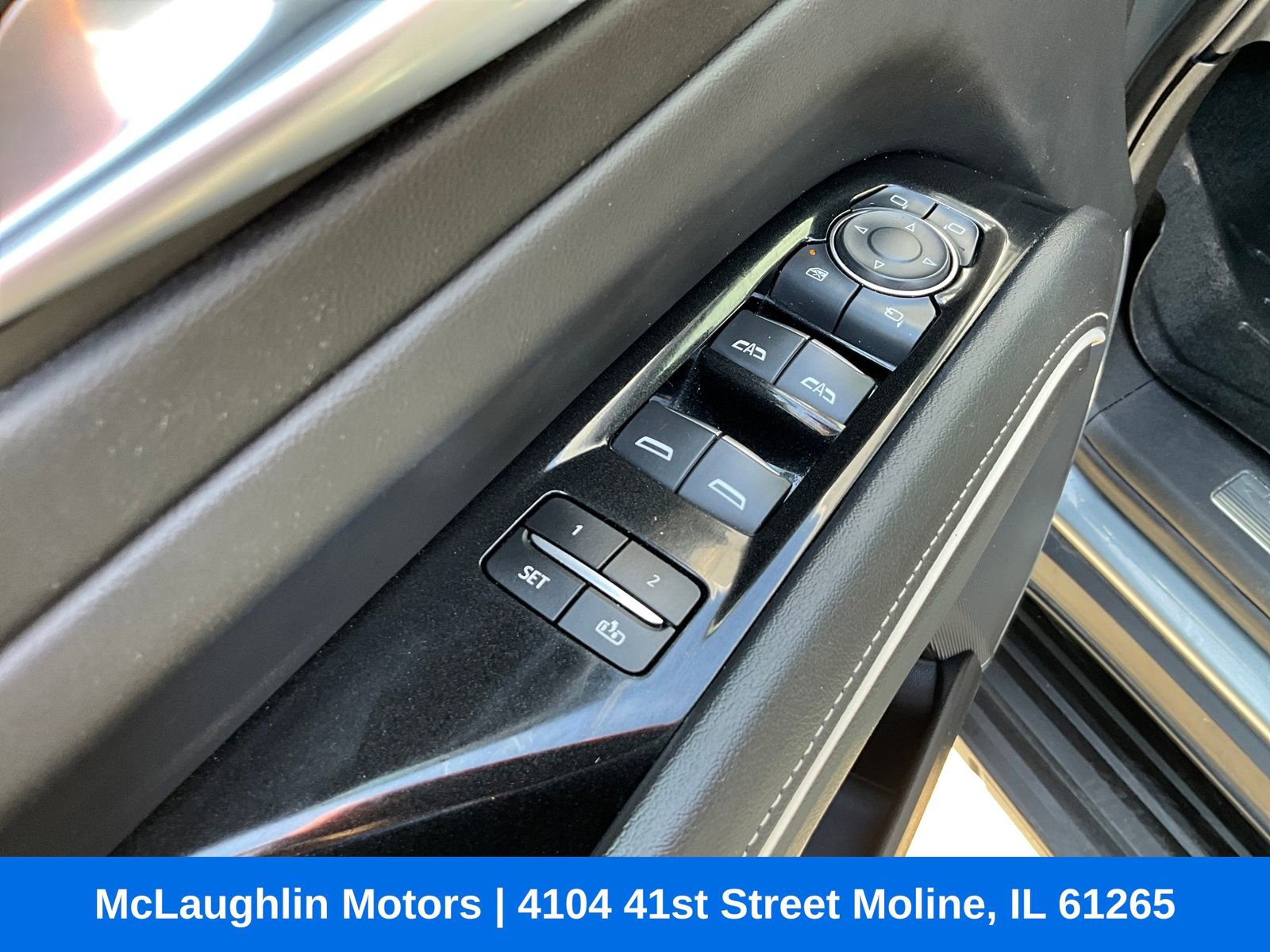 Used 2023 Cadillac Escalade ESV Premium Luxury w/ LPO, Radiant Package AWD/4WD image 25