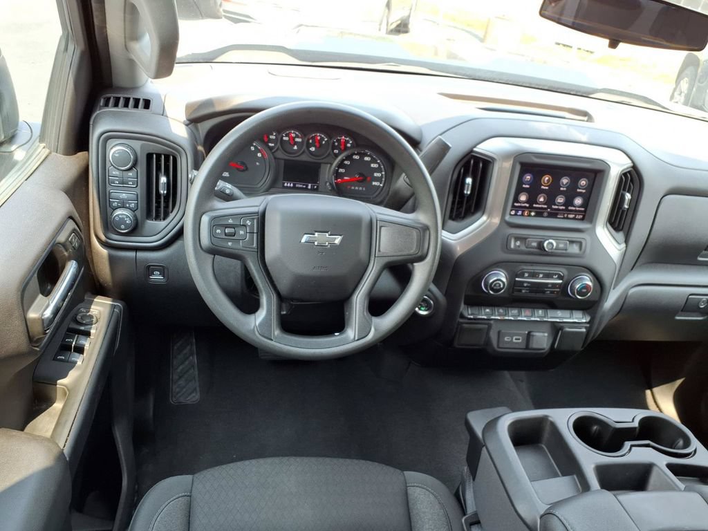 Used 2024 Chevrolet Silverado 1500 Custom Trail Boss AWD/4WD image 4