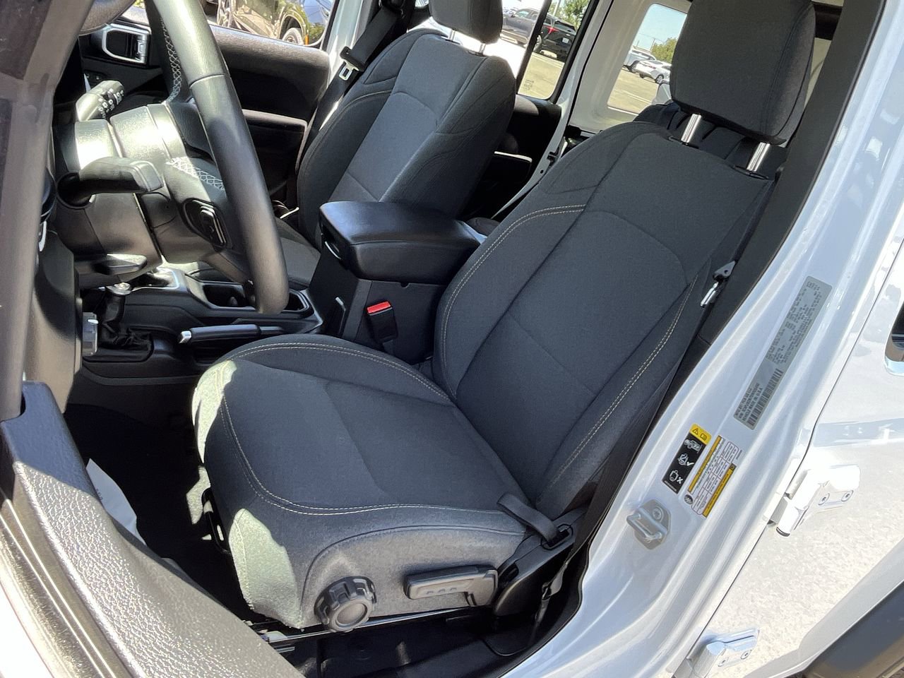 Used 2025 Jeep Wrangler Unlimited Sport AWD/4WD image 17