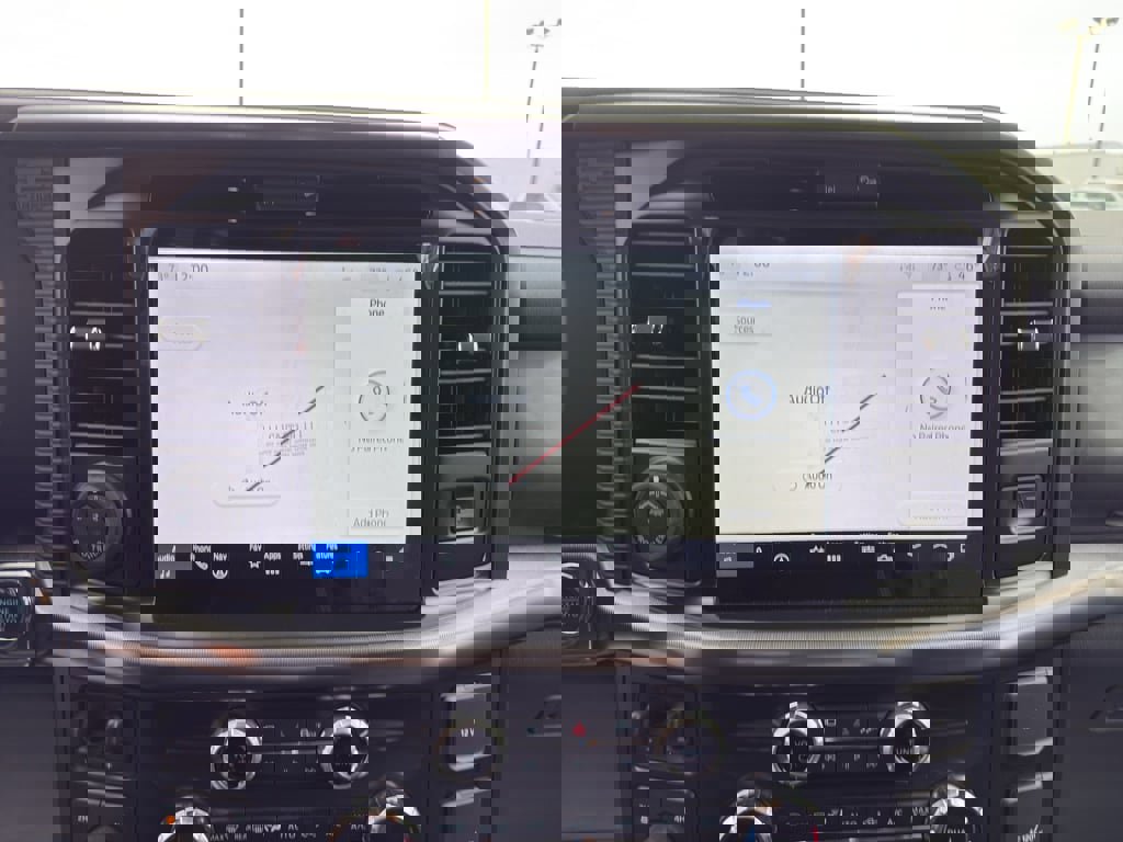 New 2025 Ford F150 Lariat w/ Equipment Group 502A High image 15