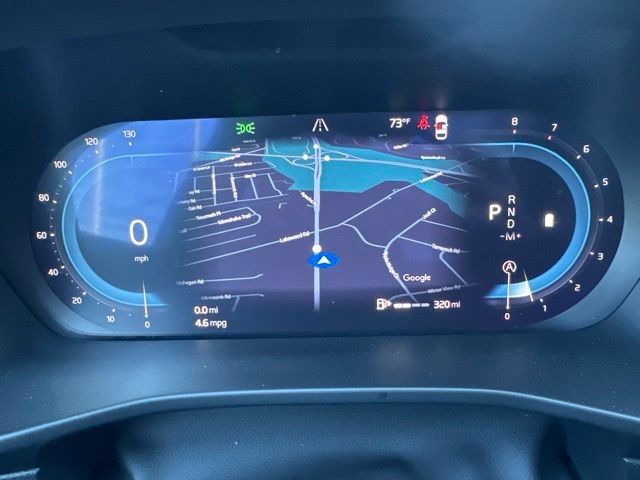 Certified 2025 Volvo XC40 B5 Plus AWD/4WD image 23