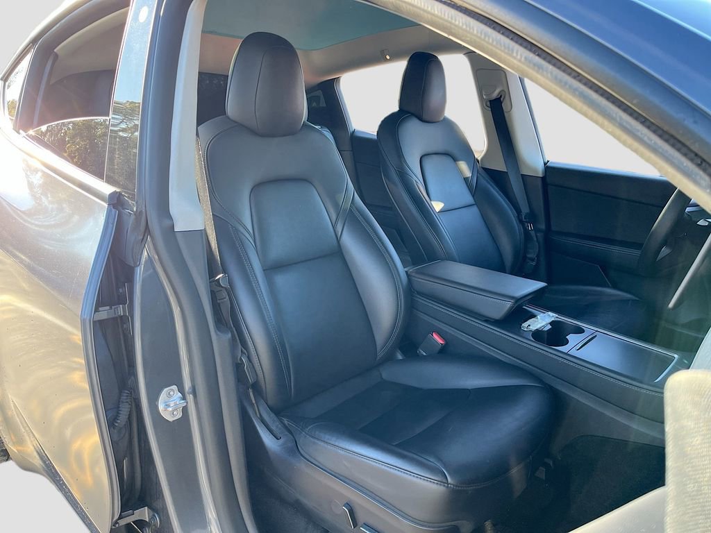 Used 2022 Tesla Model Y Performance image 26
