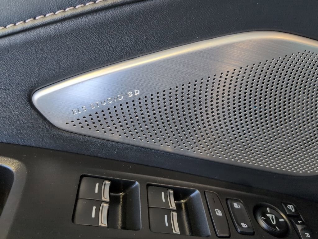 Certified 2025 Acura RDX SH-AWD w/ Advance Package image 11