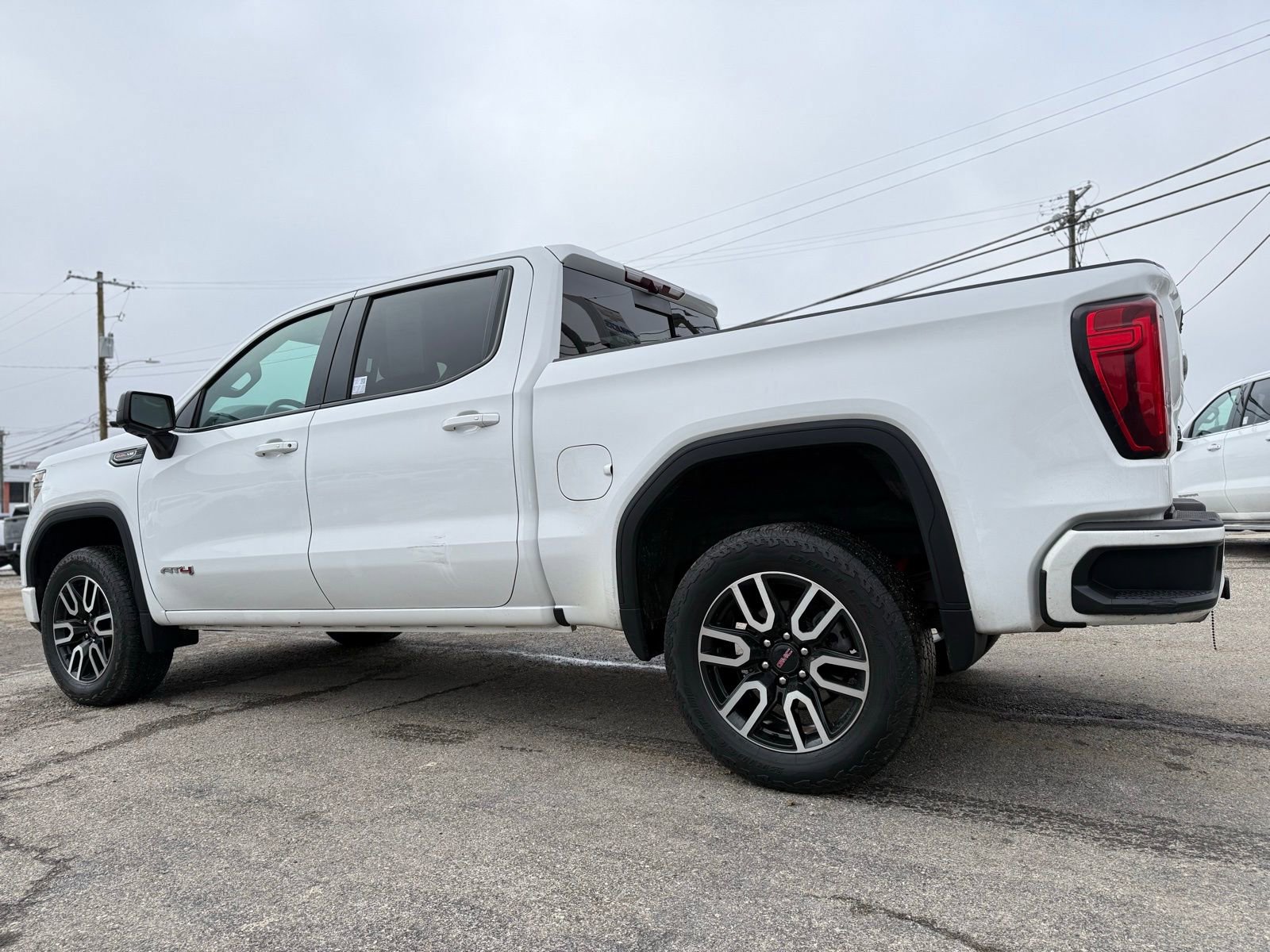 Used 2021 GMC Sierra 1500 AT4 w/ AT4 Value Package image 6