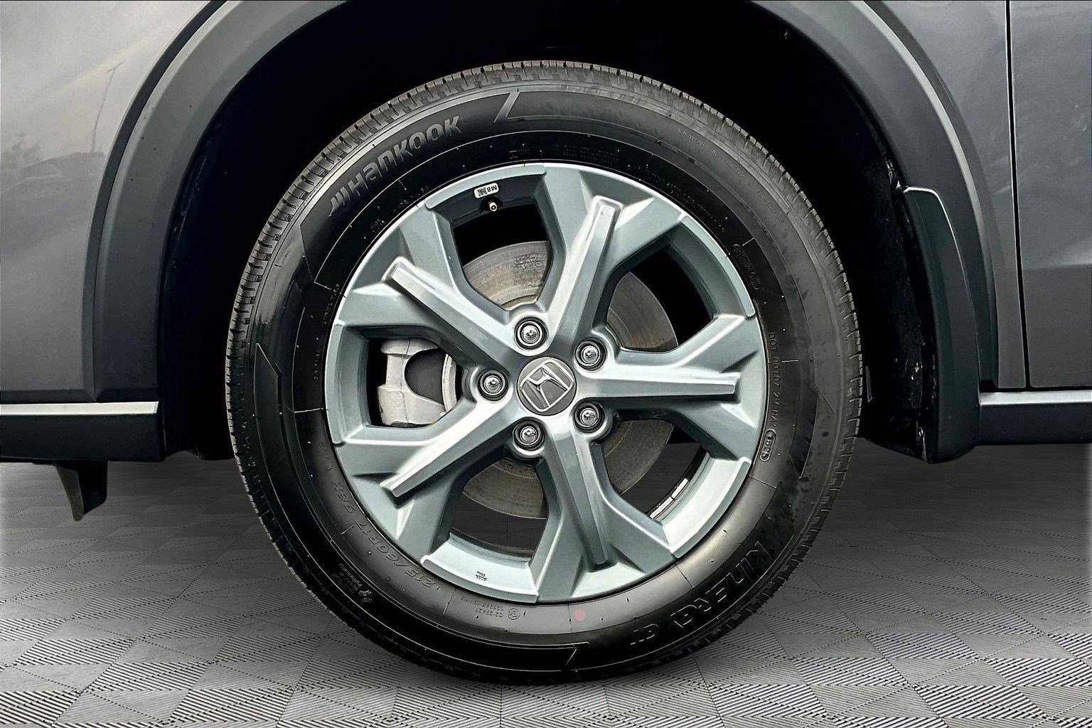 Used 2026 Honda HR-V LX image 32