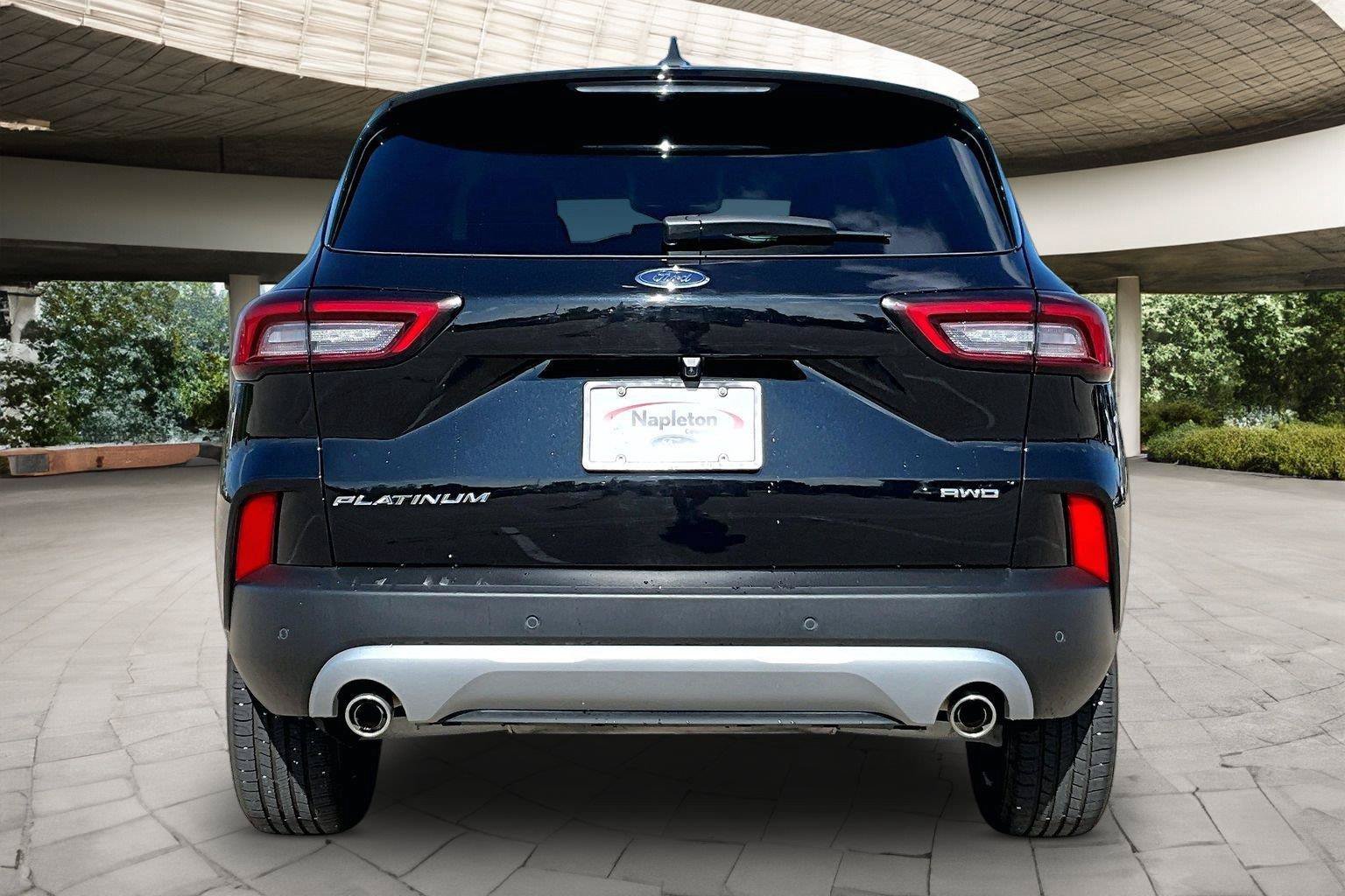 Certified 2024 Ford Escape Platinum AWD/4WD image 4