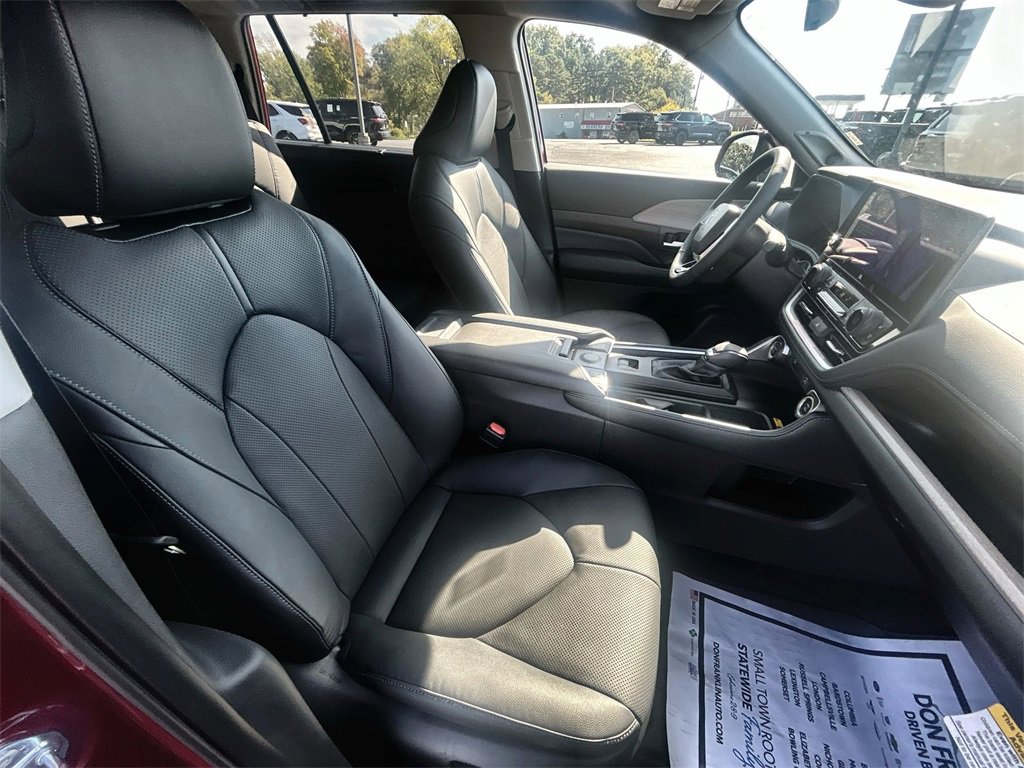 New 2026 Toyota Grand Highlander Limited image 32