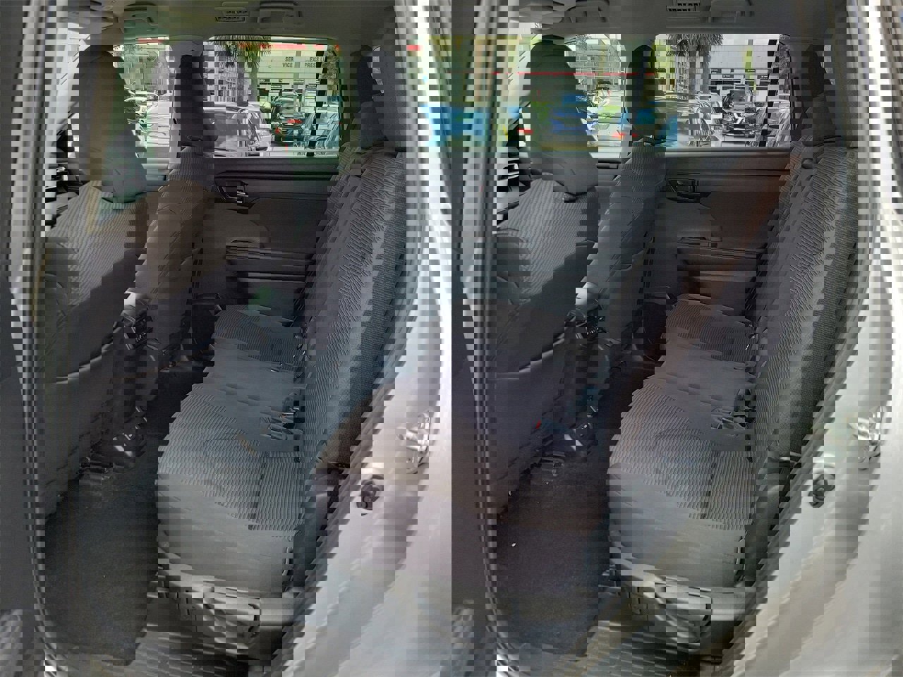 Used 2023 Toyota Highlander LE image 11