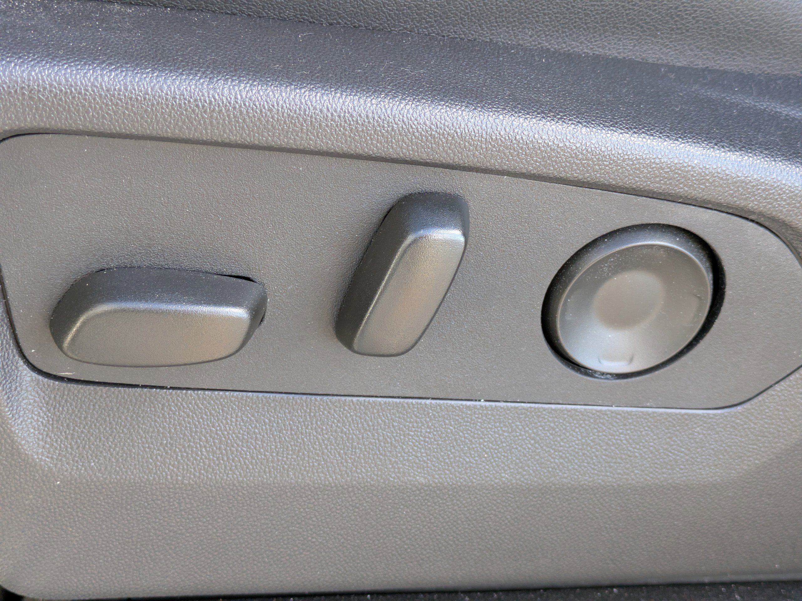 Used 2025 Chevrolet Tahoe Premier image 19