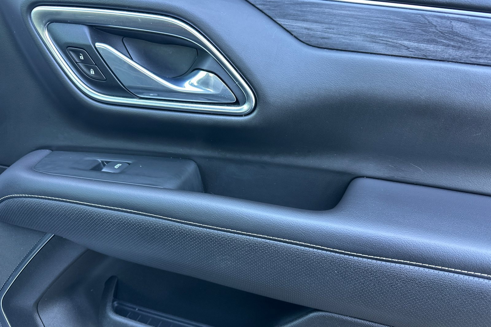 Used 2021 GMC Yukon SLT image 23