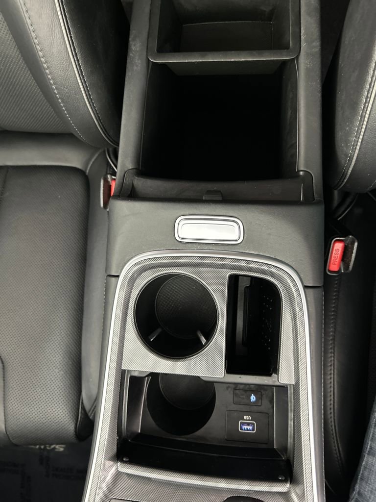 Used 2022 Hyundai Santa Fe Limited w/ Cargo Package image 11