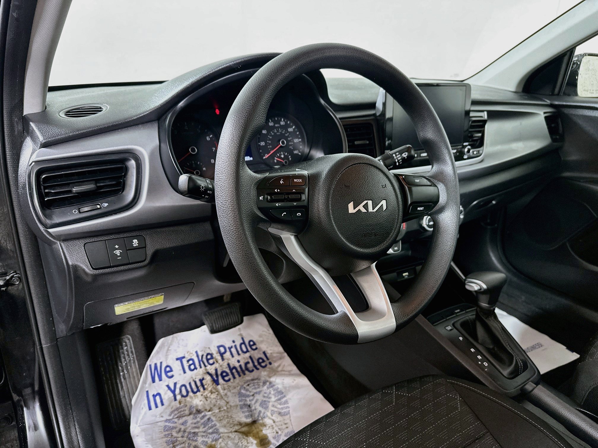 Certified 2022 Kia Rio LX FWD image 9