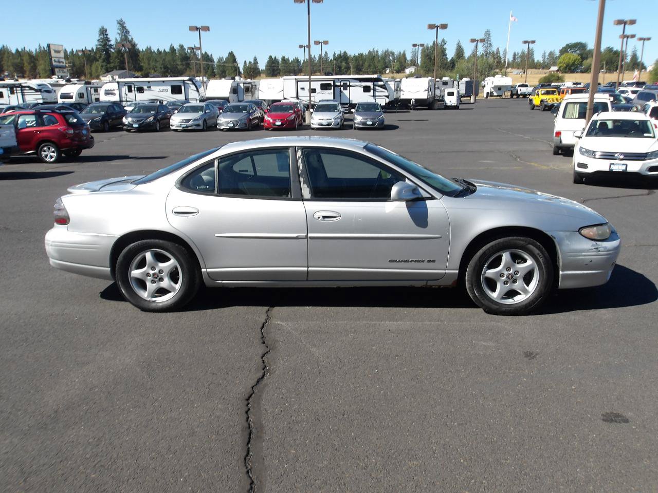 Used 2002 Pontiac Grand Prix SE w/ Widetrack Smart Pkg FWD image 6