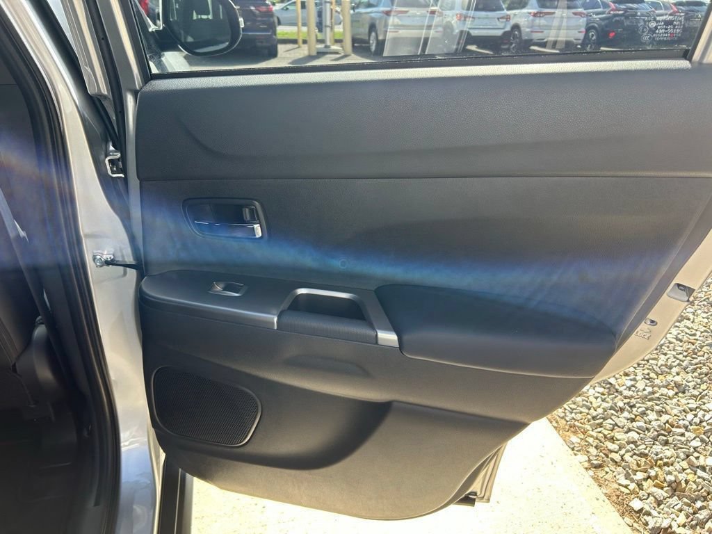 Used 2025 Mitsubishi Outlander Sport SEL AWD/4WD image 29