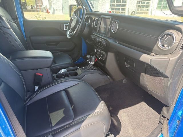 Used 2021 Jeep Wrangler Unlimited Sahara w/ Cold Weather Group image 4