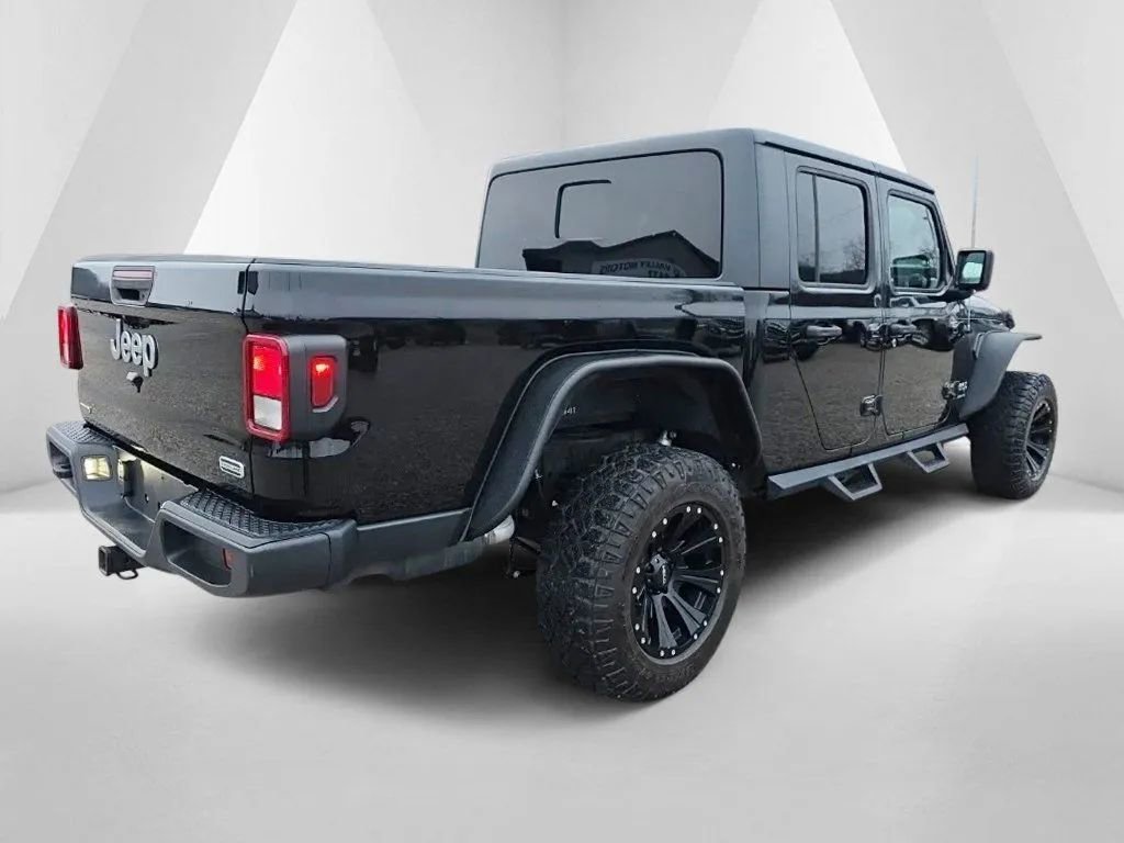 Used 2023 Jeep Gladiator Overland image 5