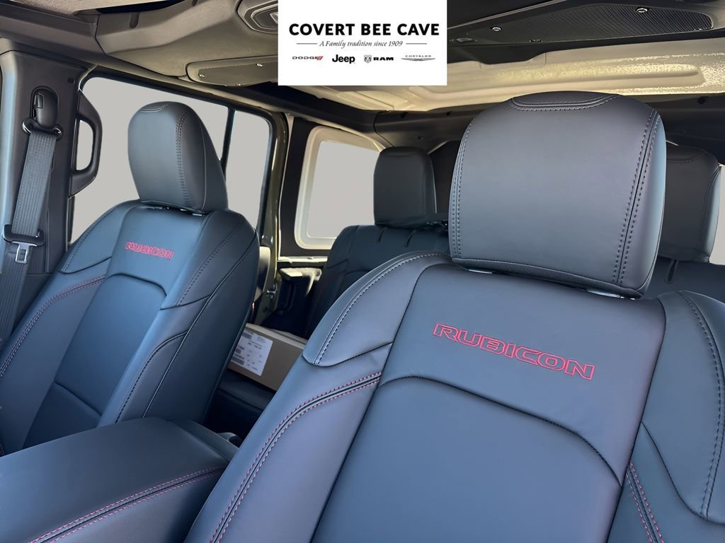 Used 2025 Jeep Wrangler Unlimited Rubicon image 31
