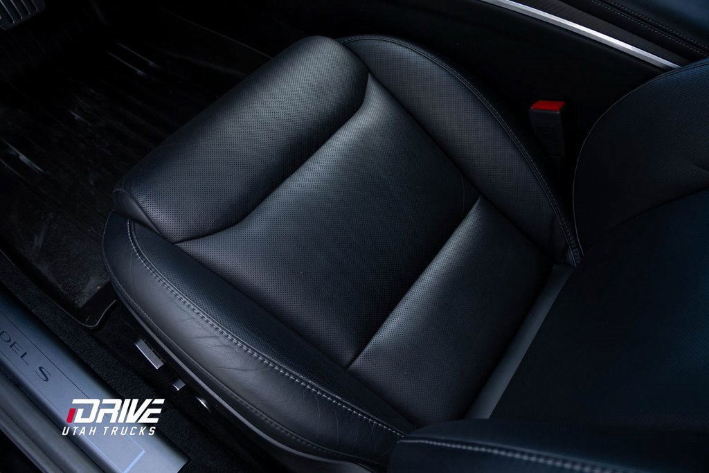 Used 2021 Tesla Model S Plaid image 29