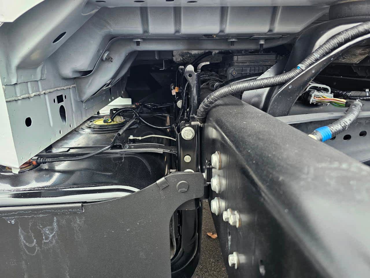 Used 2023 Ford F650 2WD Regular Cab Super Duty image 16