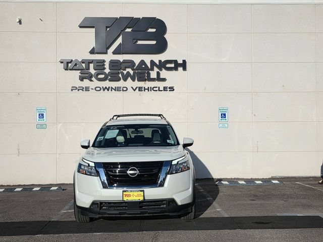 Used 2022 Nissan Pathfinder SV w/ Cargo Package FWD image 3