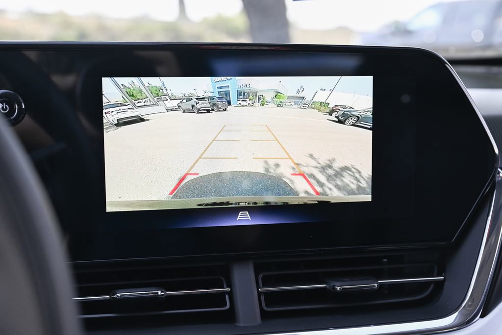 New 2026 Chevrolet Trax LT w/ LPO, Blackout Package FWD image 24