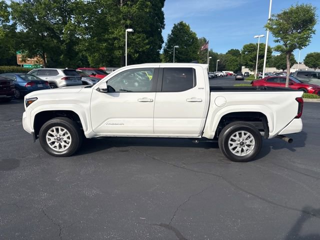 Used 2024 Toyota Tacoma SR5 w/ SR5 Upgrade Package AWD/4WD image 2