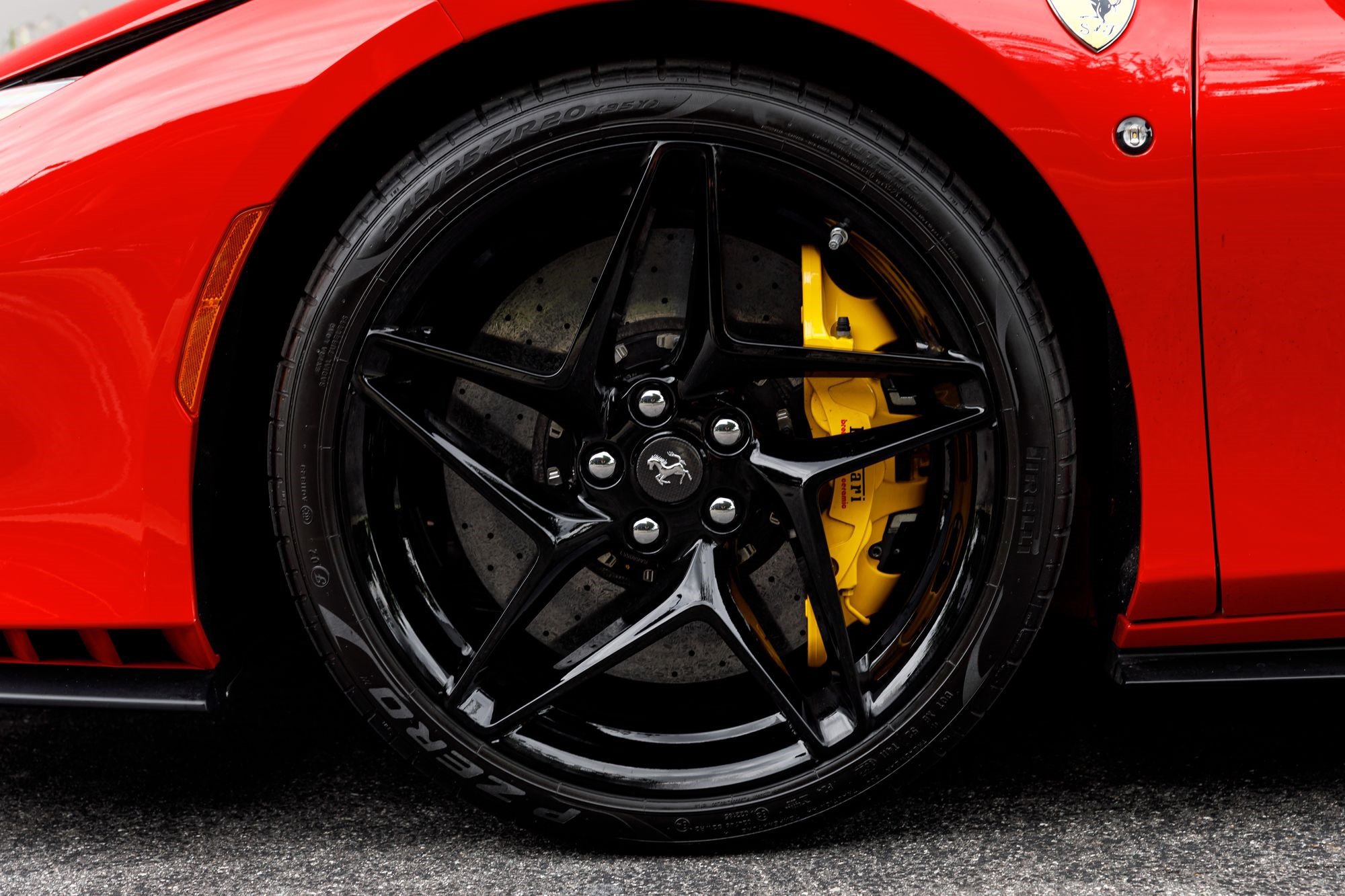 Used 2022 Ferrari F8 Tributo RWD image 42