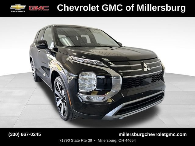 Used 2025 Mitsubishi Outlander SE