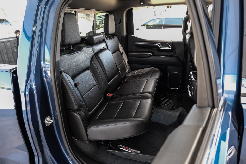 Used 2022 Chevrolet Silverado 1500 LTZ w/ Technology Package AWD/4WD image 41