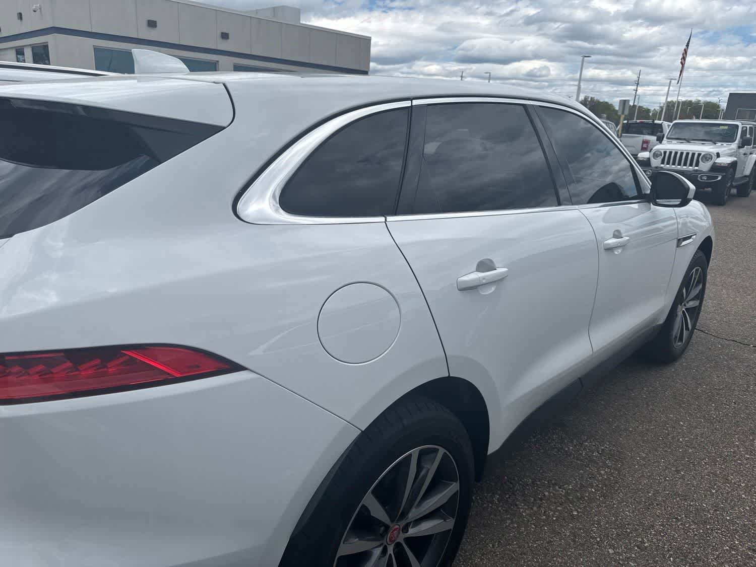 Used 2019 Jaguar F-PACE Prestige AWD/4WD image 8