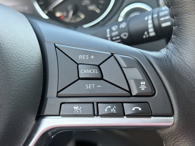 Used 2018 Nissan Rogue Sport SL FWD image 27