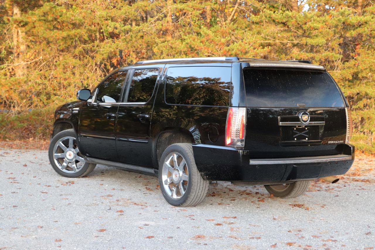 Used 2014 Cadillac Escalade ESV Premium AWD/4WD image 25